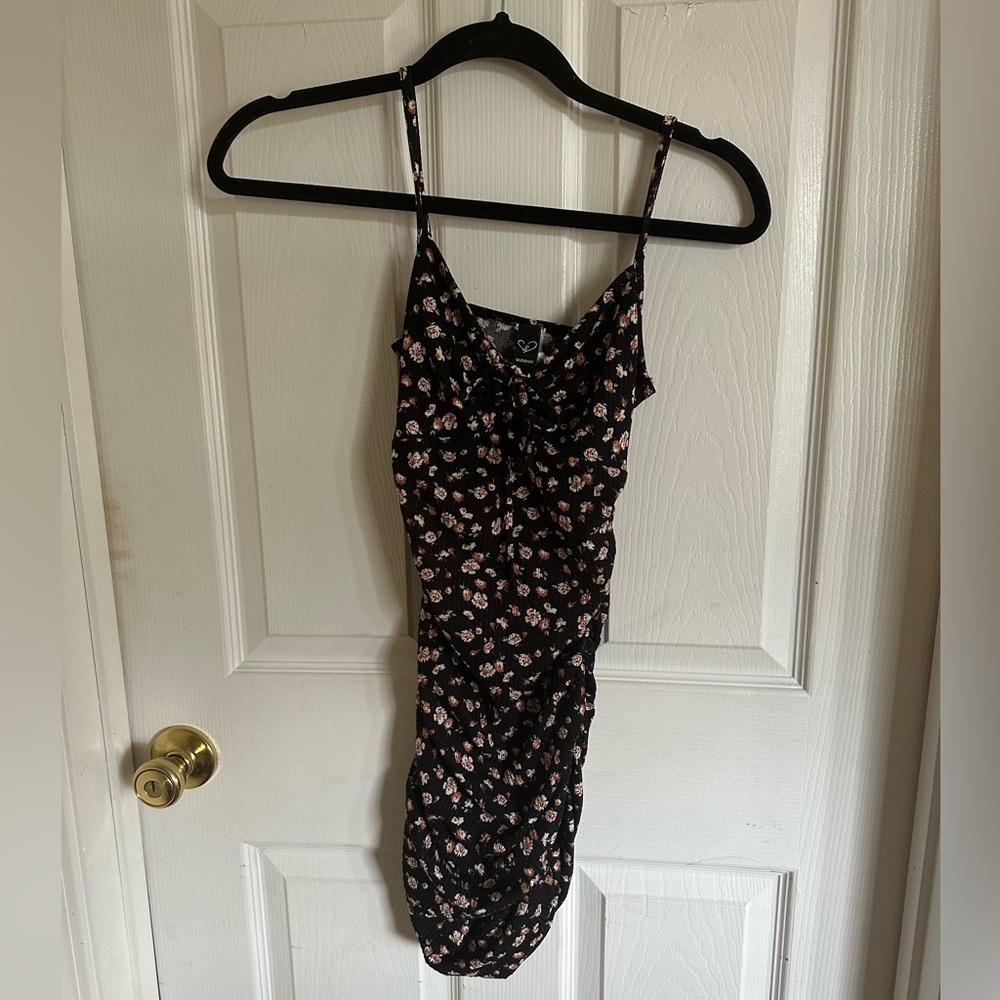 Black floral dress xs